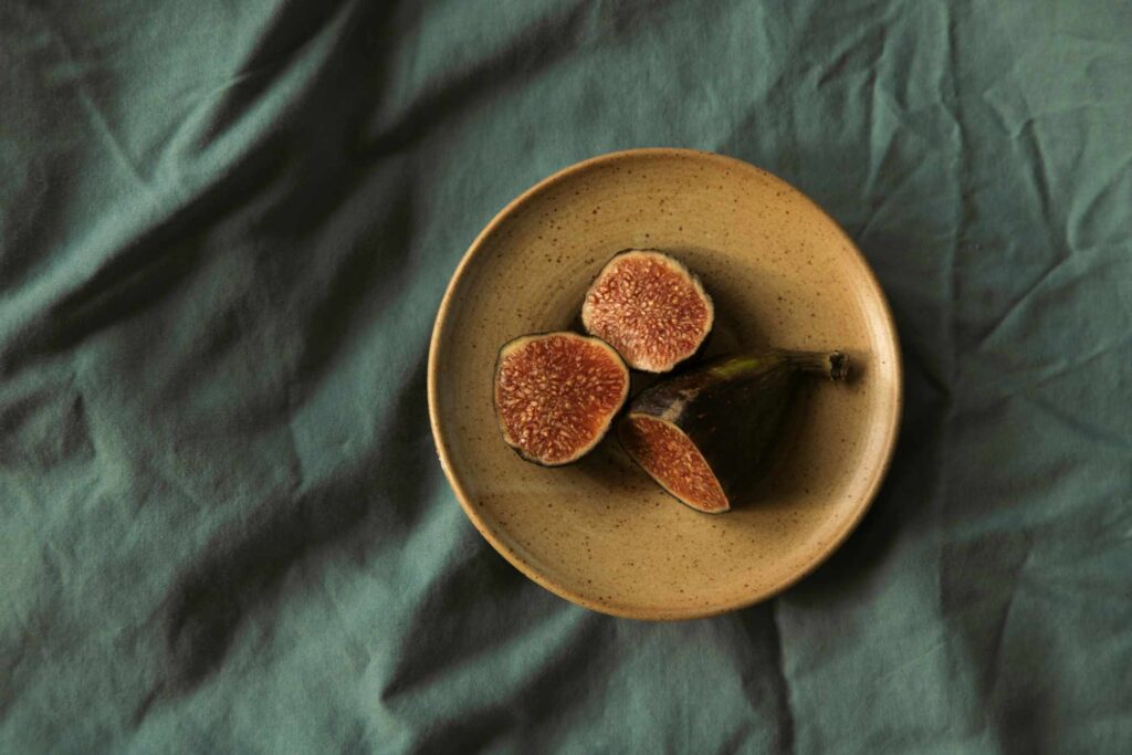 Room Only vs. Half Board: How to Pick the Right Meal Plan for Your Trip