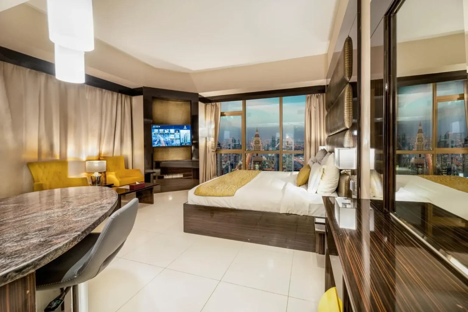 Superior Sheikh Zayed View room with king bed and floor-to-ceiling windows, Gevora Hotel Dubai