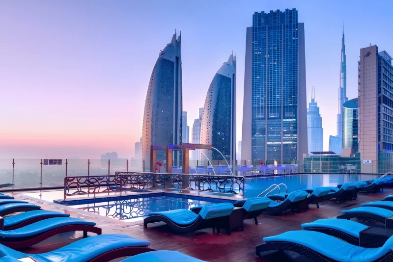 Overview Pool Lounge1