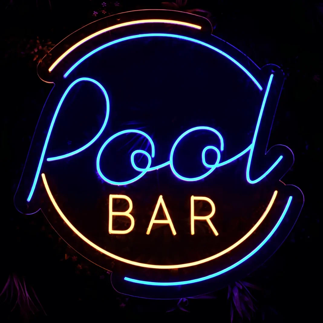 Overview Pool Lounge4